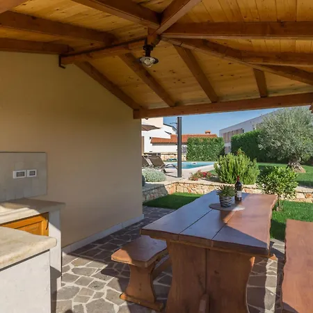 Vatovac By Interhome Tar-Vabriga