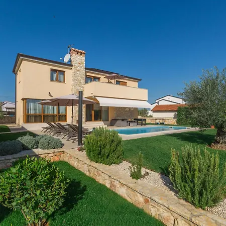 Vatovac By Interhome Tar-Vabriga